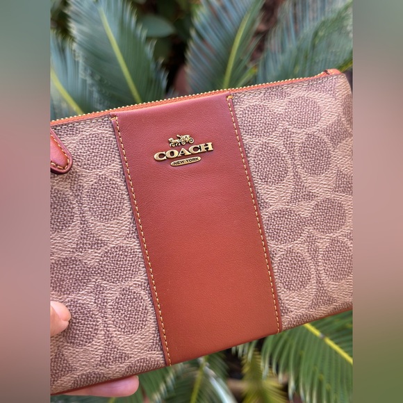 🆕 Coach Wristlet Brand New Rust Brown Small Cute Logo Print Authentic - Picture 4 of 11